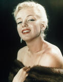 th_34281_MarilynMonroe_EdwardClarkPhotoshoot_1950_05_122_1057lo.jpg