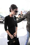 th_27471_celebrity_paradise.com_TheElder_VictoriaBeckham2010_03_15_atLAX34_122_254lo.jpg