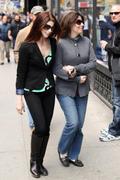 th_065014193_Celebutopia_NET.Ashley_Greene_shopping_for_furniture_with_parent_in_NYC.03_19_2011.HQ.29_122_418lo.jpg