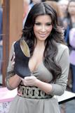 th_07933_celebrity-paradise.com-The_Elder-Kim_Kardashian_2010-01-29_-_opening_ShoeDazzle_3215_122_684lo.jpg