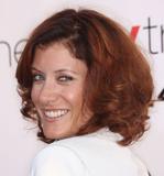 th_32334_Celebutopia-Kate_Walsh-The_Ugly_Truth_premiere_in_Hollywood-28_122_827lo.jpg