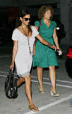 th_58610_Halle_Berry_out_to_lunch_in_LA_17_122_968lo.jpg