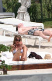 Jennifer Aniston bikini pics