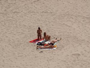 Spying Girls Topless On Beach-c3ula8afi0.jpg