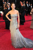 http://img153.imagevenue.com/loc397/th_56178_KUGELSCHREIBER_Hilary_Swank_83rd_Annual_Academy_Awards7_122_397lo.jpg