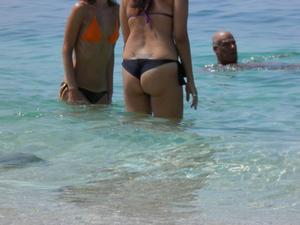 Greek Beach Girls Bikini-l3e9qom4vb.jpg
